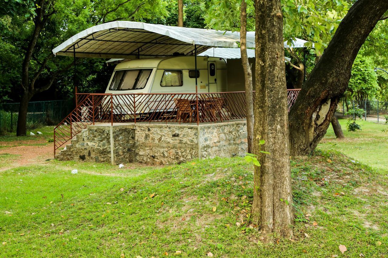Malwathu Oya Caravan Park Bed & Breakfast Anuradhapura Dış mekan fotoğraf